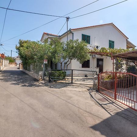 Apartment And Rooms Ruza Trogir Luaran gambar