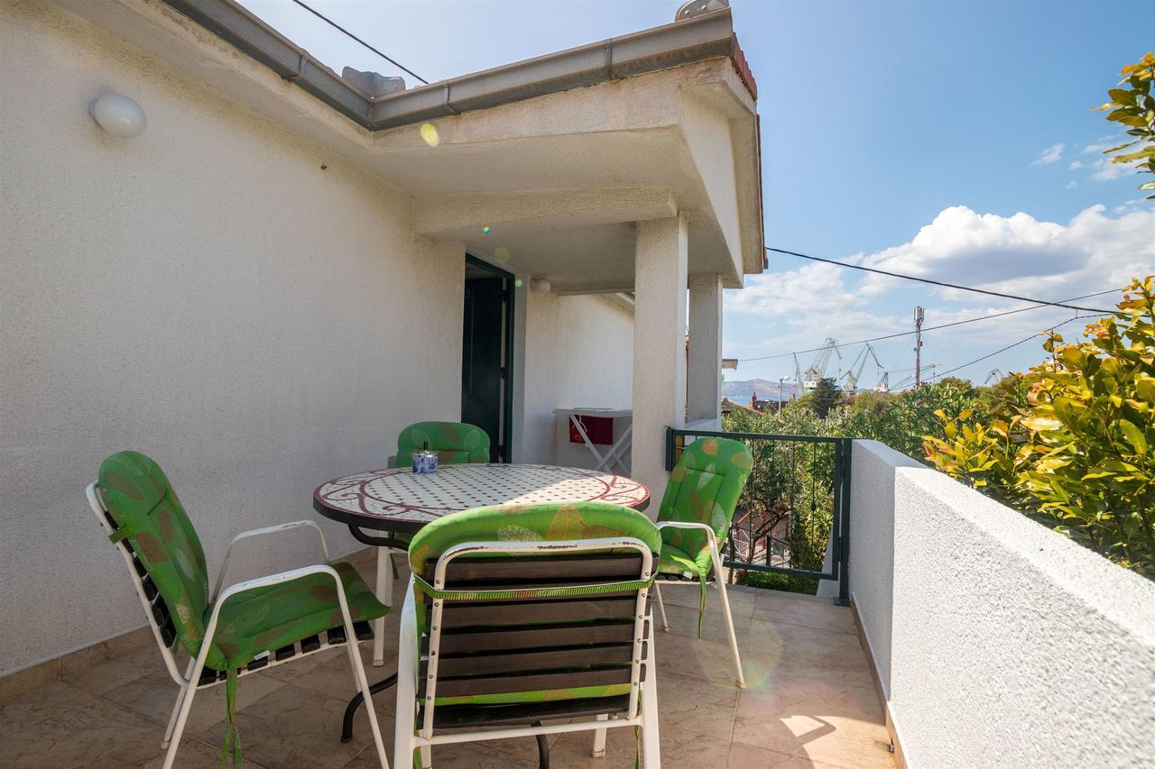 Apartment And Rooms Ruza Trogir Luaran gambar